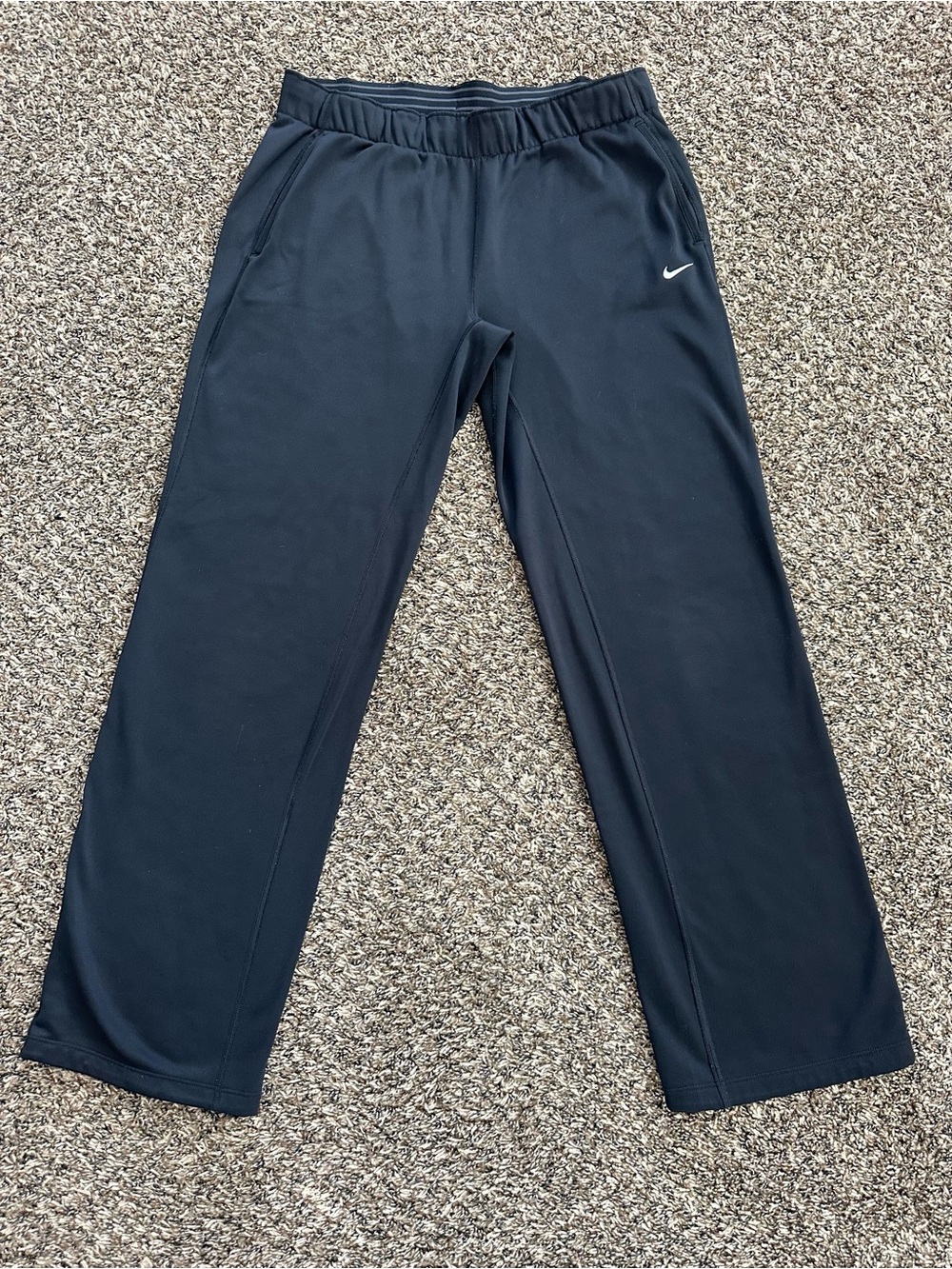 Women’s Nike Therma-FIT All-Time Training Pants size medium